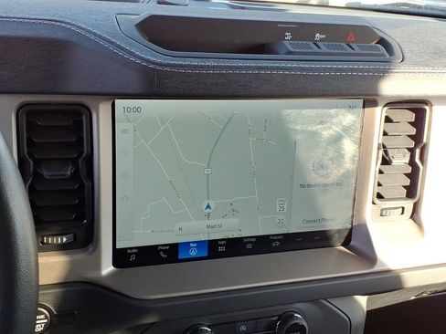 Used 2025 Ford Bronco Outer Banks image 18