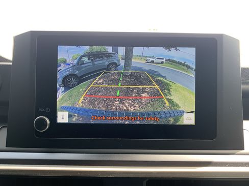 Used 2026 Toyota 4Runner SR5 AWD/4WD image 25