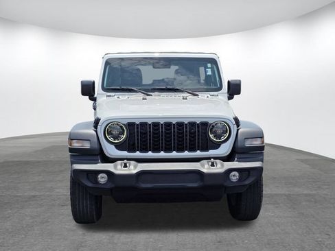 Used 2024 Jeep Wrangler Unlimited Sport AWD/4WD image 2