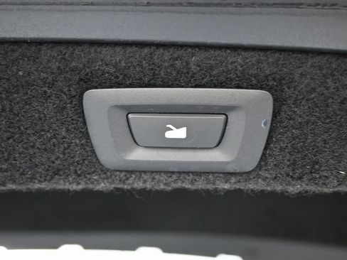 Used 2024 Lucid Air Pure image 15