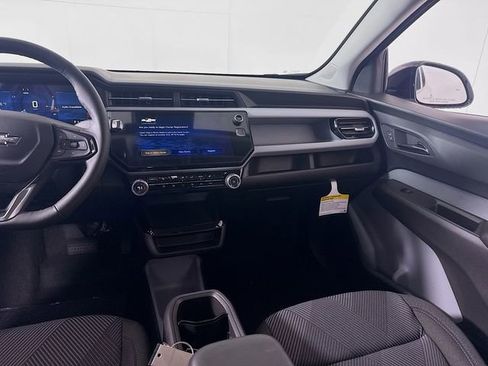 New 2027 Chevrolet Bolt LT w/ Comfort Package FWD image 26