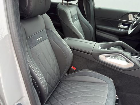 New 2026 Mercedes-Benz GLE 63 AMG S image 22
