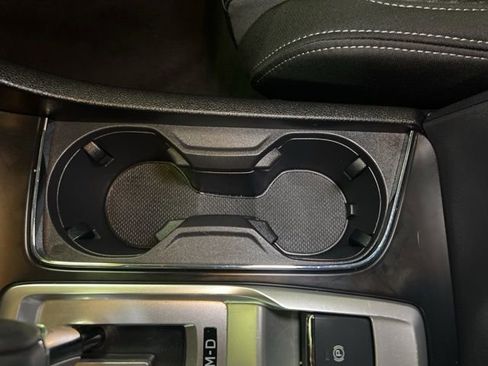 Used 2024 Subaru Ascent Premium w/ Convenience Package image 27