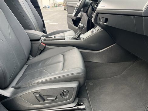 Used 2021 Audi Q3 2.0T Premium Plus w/ Premium Plus Package image 37
