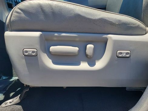 Used 2012 Toyota Tundra Limited w/ Memory Pkg AWD/4WD image 16