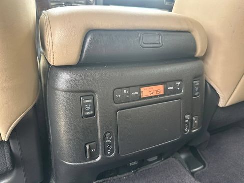 Used 2020 Nissan Armada Platinum w/ Cargo Package RWD image 19