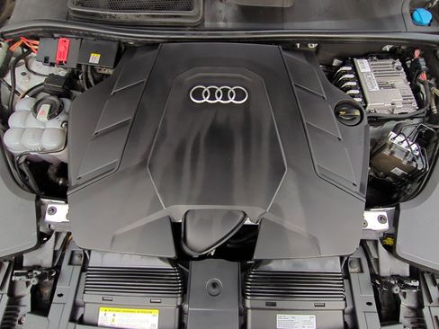 Used 2019 Audi Q8 Prestige w/ Towing Package image 56