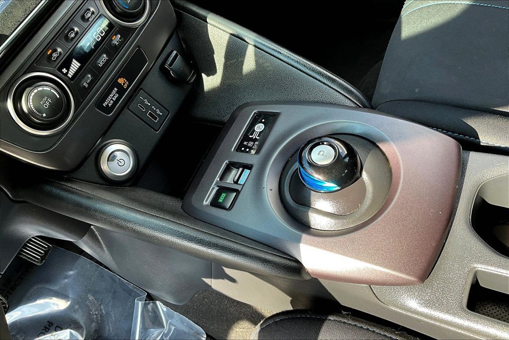 Used 2023 Nissan Leaf S FWD image 18