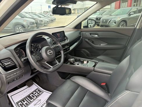 Used 2023 Nissan Rogue SL image 10
