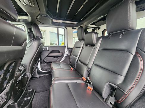 Used 2021 Jeep Wrangler Unlimited Rubicon image 44