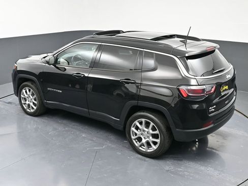 Used 2022 Jeep Compass Latitude w/ Sun and Sound Group image 45