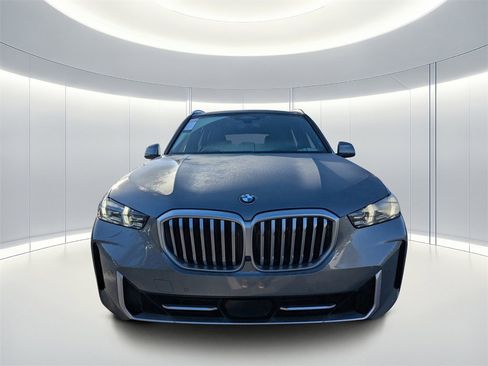 Used 2024 BMW X5 sDrive40i image 9