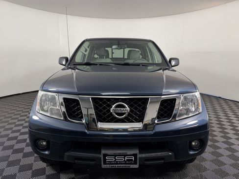 Used 2019 Nissan Frontier SV w/ Value Truck Package AWD/4WD image 2