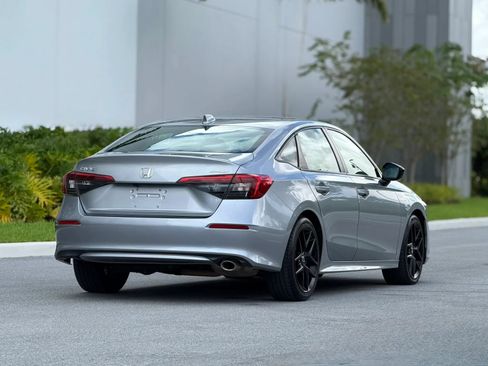 Used 2022 Honda Civic Sport image 5