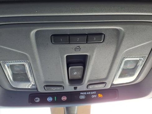 Used 2022 GMC Sierra 2500 SLE w/ SLE Value Package; image 26