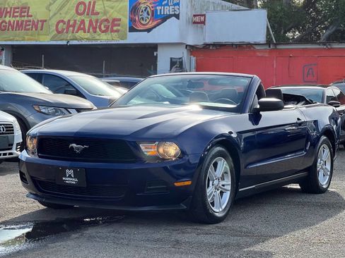 Used 2012 Ford Mustang V6 Premium 2dr Convertible image 5