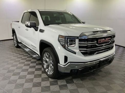 Used 2022 GMC Sierra 1500 SLT w/ SLT Premium Plus Package AWD/4WD image 3