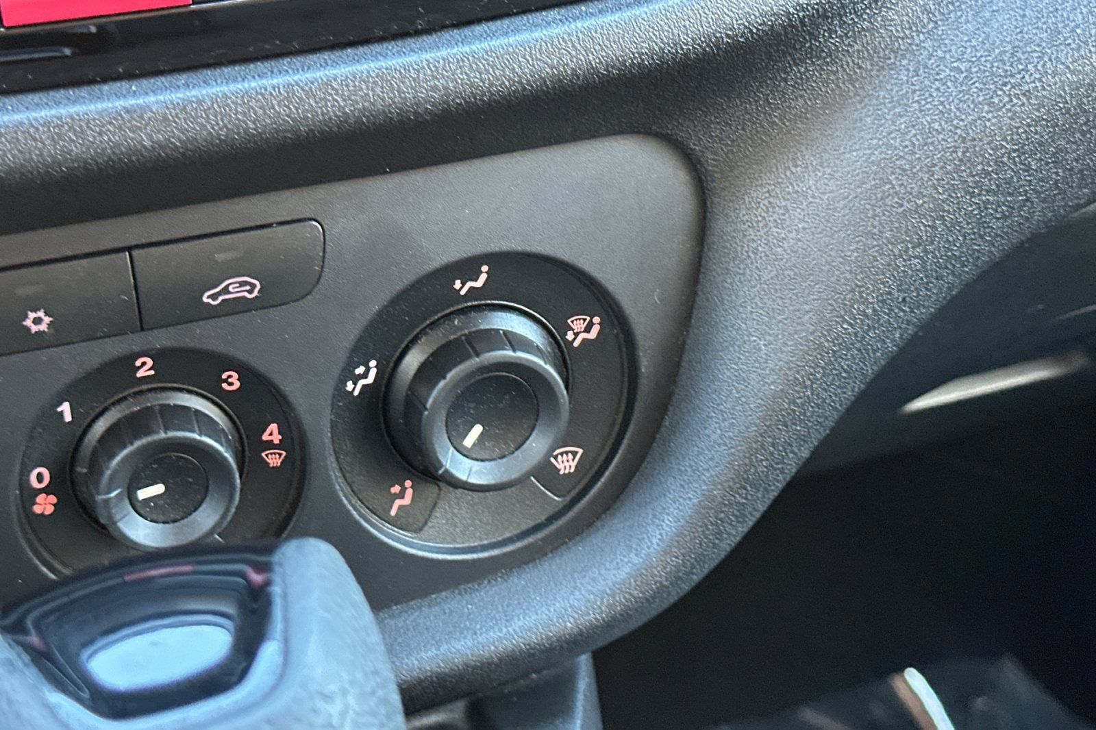 Used 2016 RAM ProMaster City Tradesman SLT w/ Rear Back-up Camera Group FWD image 30