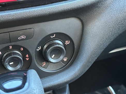 Used 2016 RAM ProMaster City Tradesman SLT w/ Rear Back-up Camera Group FWD image 30