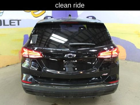 Used 2022 Chevrolet Equinox RS w/ LPO, Floor Liner Package FWD image 7