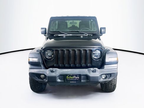Used 2021 Jeep Wrangler Unlimited Sport image 2
