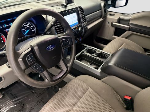 Used 2020 Ford F250 XLT w/ XLT Premium Package AWD/4WD image 7
