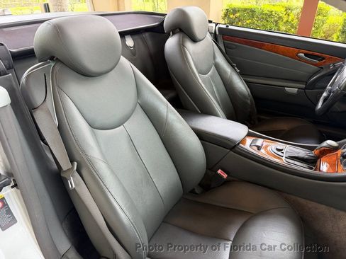 Used 2005 Mercedes-Benz SL 500 image 34