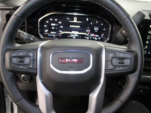 Used 2025 GMC Sierra 1500 SLT image 38