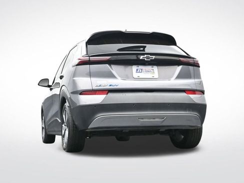 Used 2022 Chevrolet Bolt EUV LT w/ Convenience Package image 41