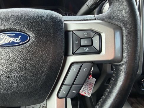 Used 2018 Ford F250 Lariat w/ Chrome Package image 22