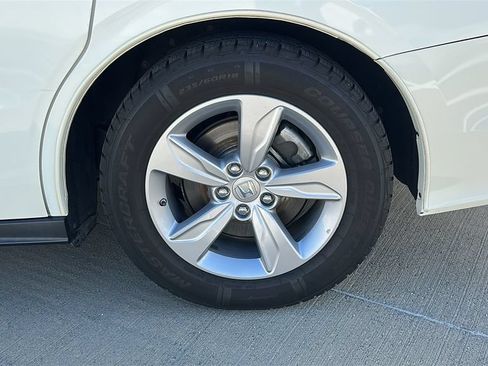 Used 2019 Honda Odyssey EX-L image 18