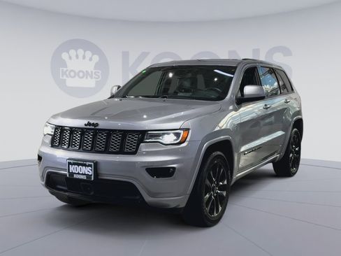 Used 2021 Jeep Grand Cherokee Laredo X image 5