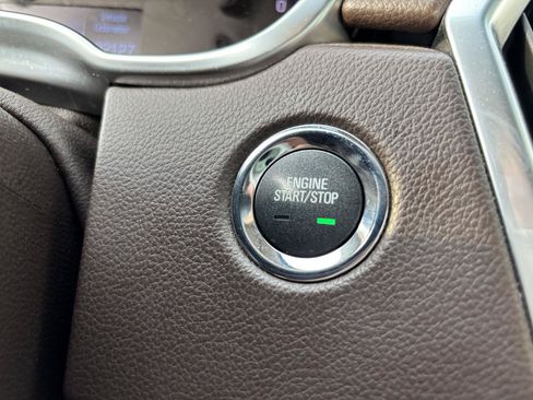 Used 2015 Cadillac SRX Luxury w/ Driver Awareness Package AWD/4WD image 30