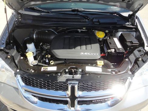 Used 2017 Dodge Grand Caravan SE w/ Power Window Group image 21