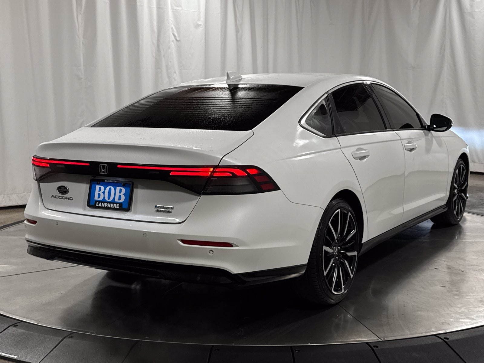 Used 2025 Honda Accord Touring image 10