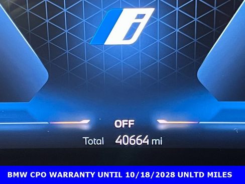 Certified 2024 BMW X5 xDrive50e w/ Premium Package image 2