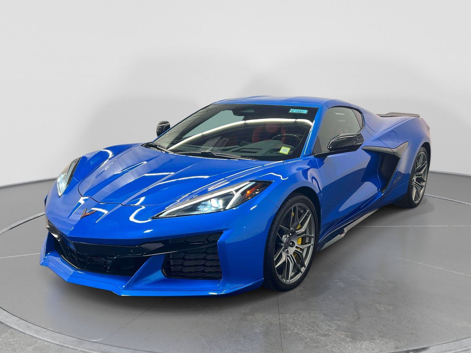 Used 2025 Chevrolet Corvette Z06 w/ Stealth Interior Trim Package RWD image 4