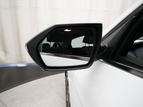 Used 2024 Hyundai Elantra Limited FWD image 24