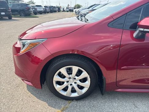 Used 2025 Toyota Corolla LE FWD image 10