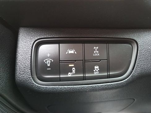 Used 2019 Hyundai Santa Fe AWD image 9