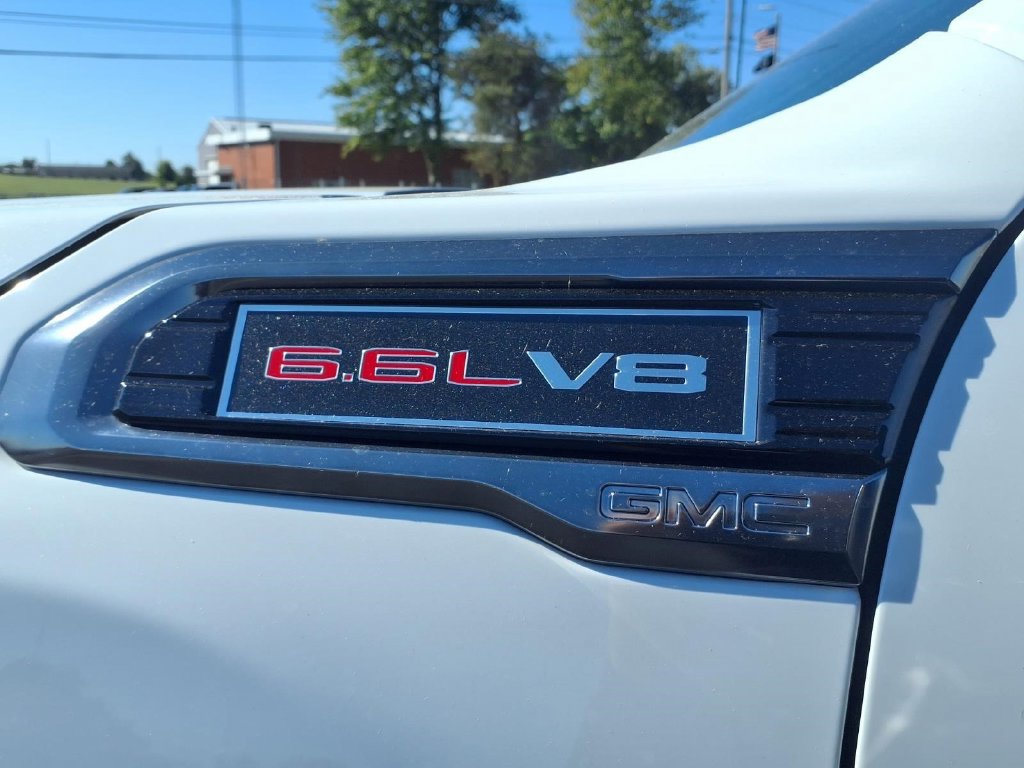 Used 2023 GMC Sierra 2500 AT4 w/ AT4 Premium Plus Package AWD/4WD image 28