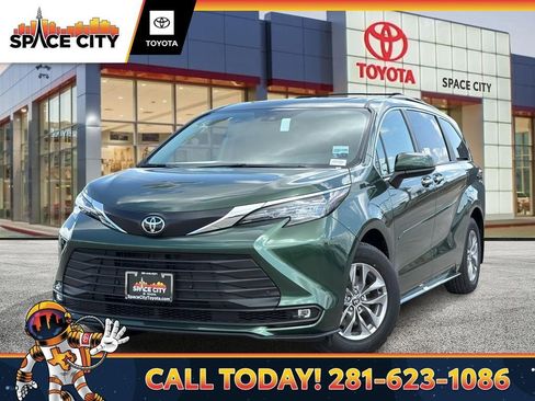 New 2026 Toyota Sienna XLE FWD image 1