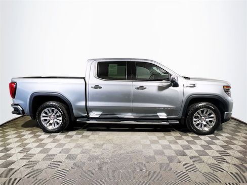 Used 2025 GMC Sierra 1500 Denali image 9