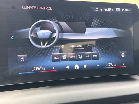 Used 2025 BMW 228i xDrive AWD/4WD image 29