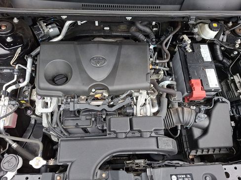 Used 2019 Toyota RAV4 LE w/ Carpet Mat Package image 27