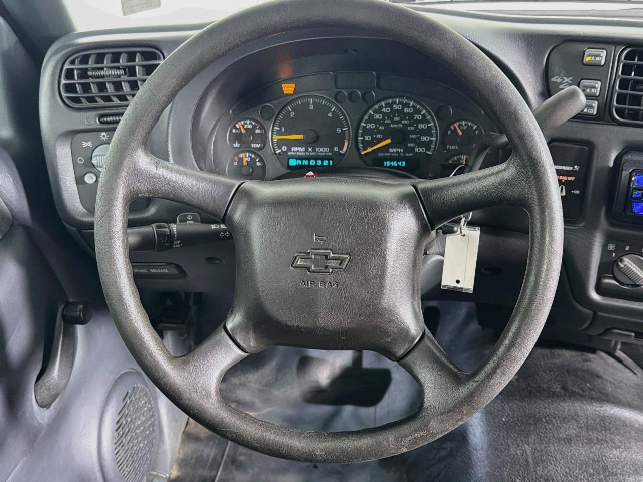 Used 2001 Chevrolet S10 Pickup 4x4 Extended Cab image 14