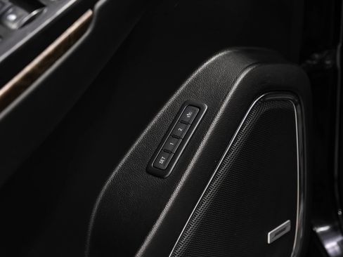 Used 2018 Chevrolet Tahoe LT AWD/4WD image 56