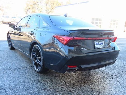 Used 2021 Toyota Avalon XSE image 6