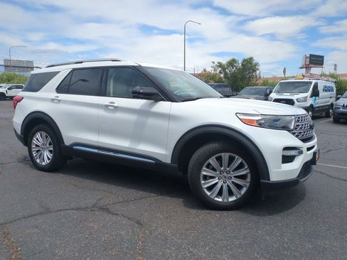 Used 2020 Ford Explorer Limited w/ Class III Trailer Tow Package AWD/4WD image 2