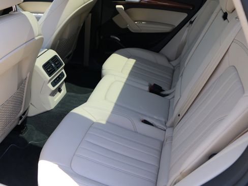Used 2023 Audi Q5 2.0T Premium Plus AWD/4WD image 31